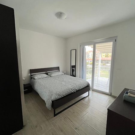 Il Gattino Di Porto - Apt 5 - Bilocale Terrazzo Piscina Империя Экстерьер фото