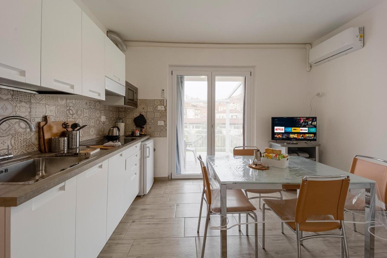 Il Gattino Di Porto - Apt 5 - Bilocale Terrazzo Piscina Империя Экстерьер фото